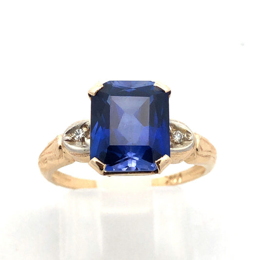 Vintage 14K Yellow Gold Emerald Cut Blue Sapphire Diamond Accent Occasion Ring