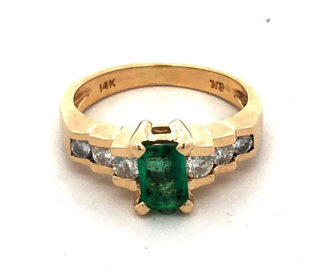 Designer BM 14K Yellow Gold Green Emerald Diamond Solitaire Anniversary Ring