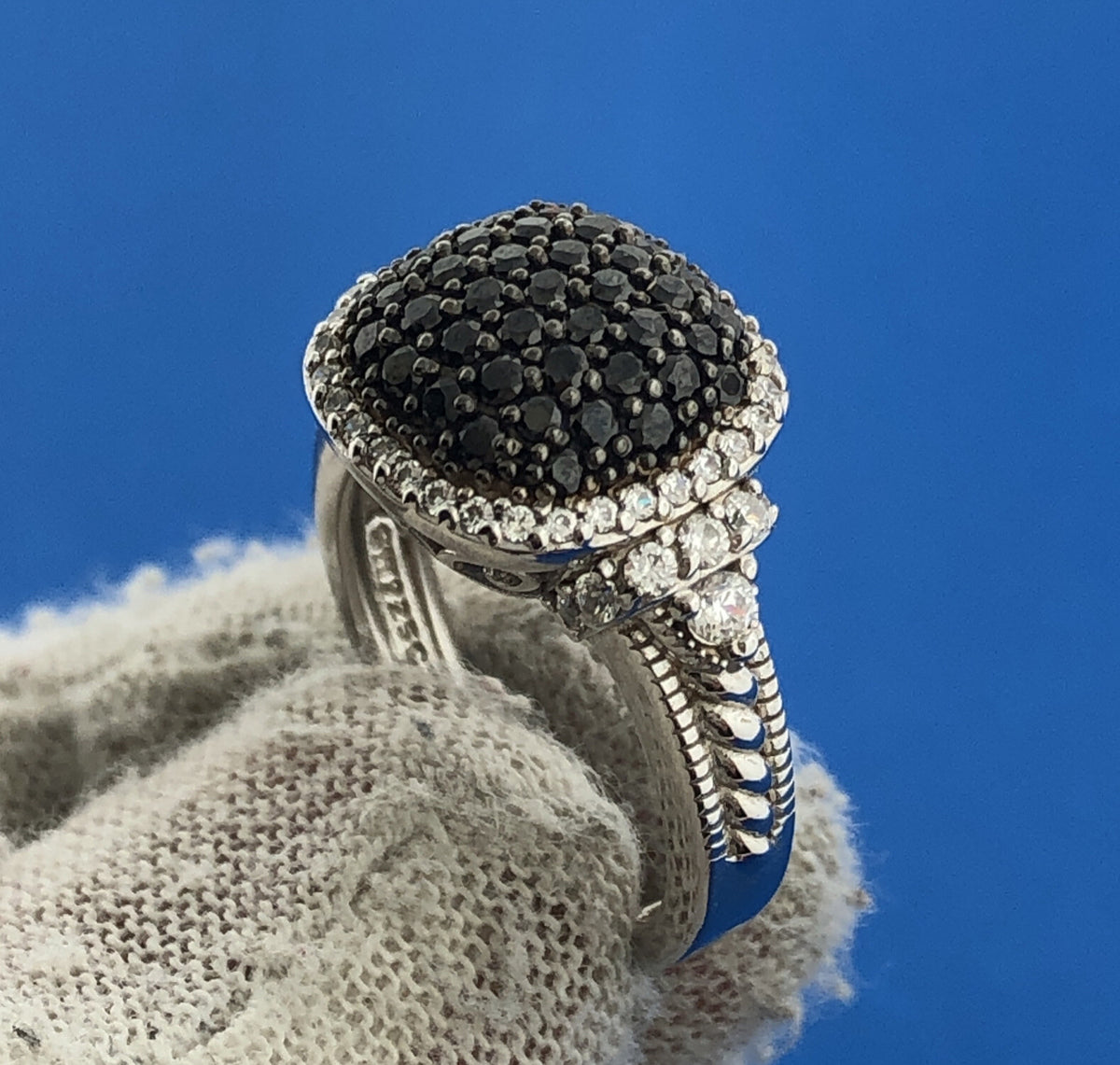 Sterling Silver .925 Black & White Cubic Zirconia Statement Size 5 Cocktail Ring