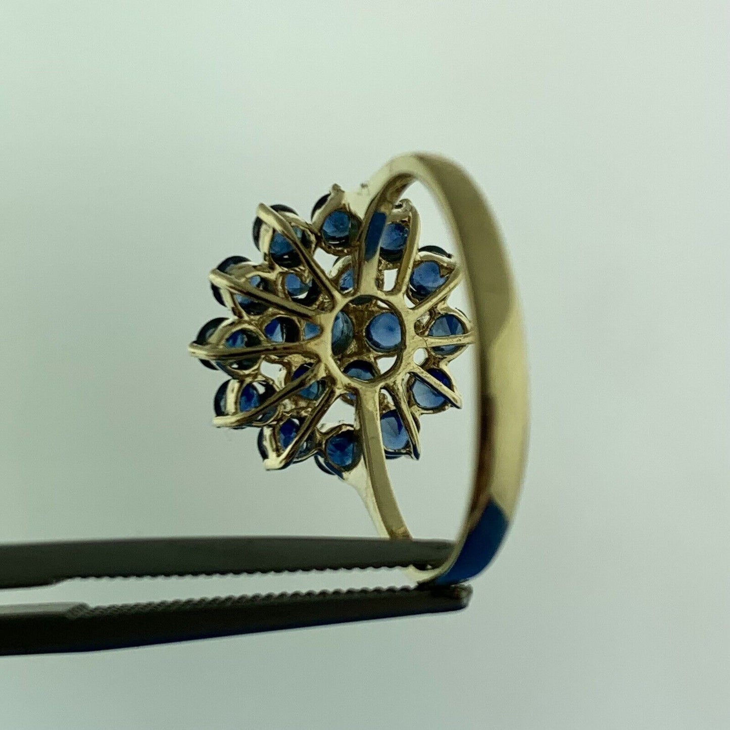 Gorgeous 14k Yellow Gold Round Cut Indigo Spinel Circle Cluster Ring Size 6.25