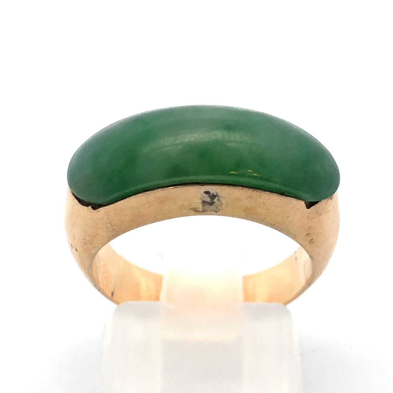 Modernist 18K Yellow Gold Oval Green Jade Cabochon Dome Band Ring