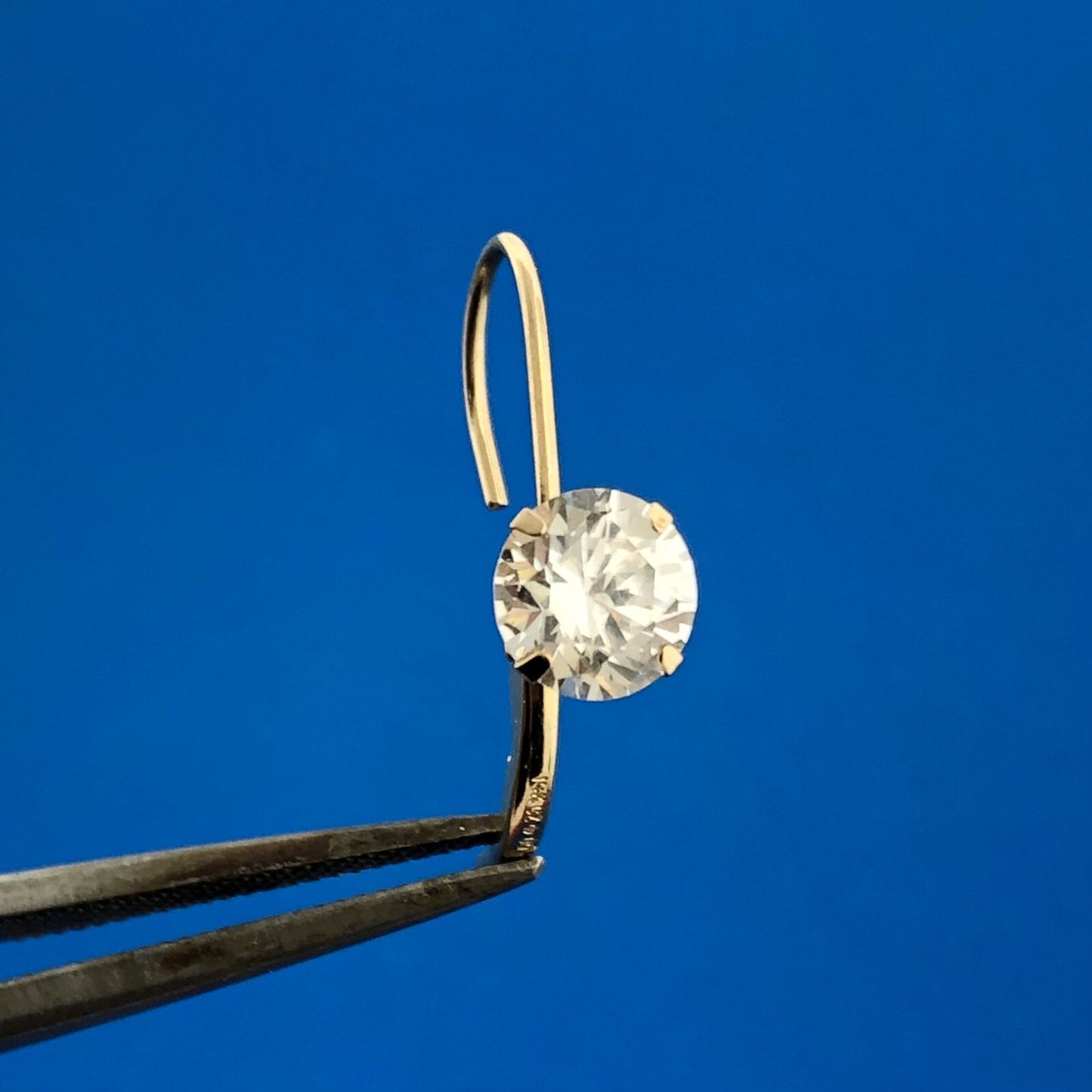 Designer 14k Yellow Gold Sparkling Round CZ Cubic Zirconia Leverback Earrings