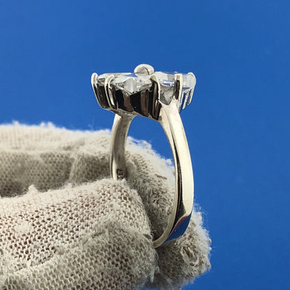 Stunning Sterling Silver 925 Sparkling Heart Cut CZ Clover Flower Ring Size 8