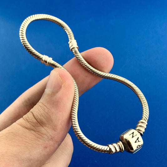 Authentic PANDORA Moments 590702 Sterling Silver Iconic Barrel Charm Bracelet