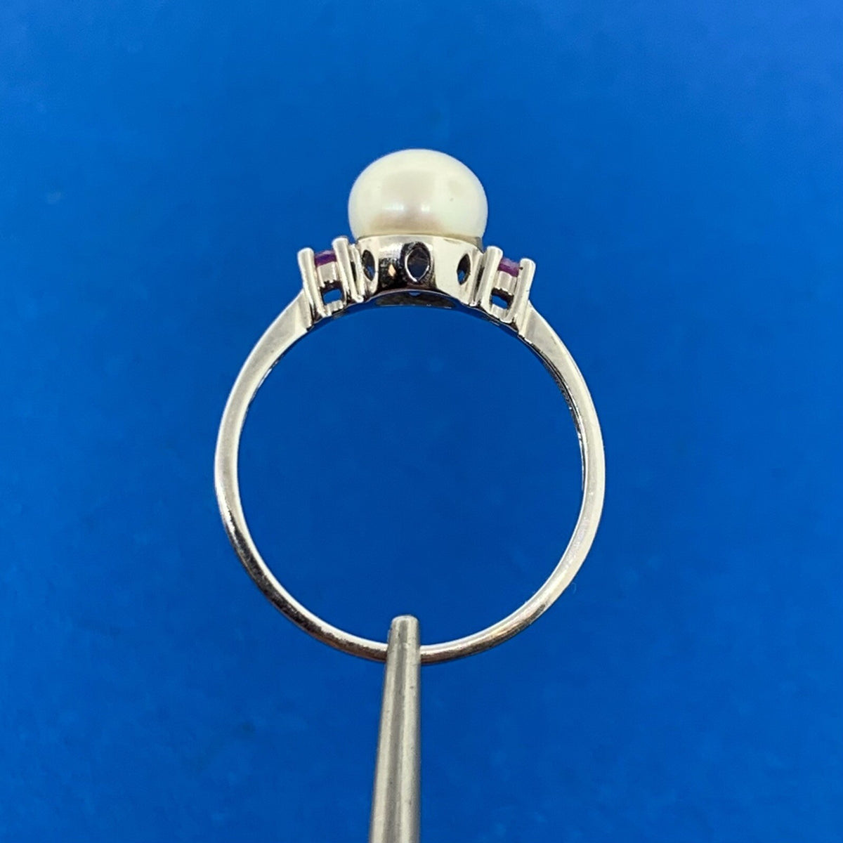Designer 10K White Gold Pearl Ruby Accented Size 7 Ring