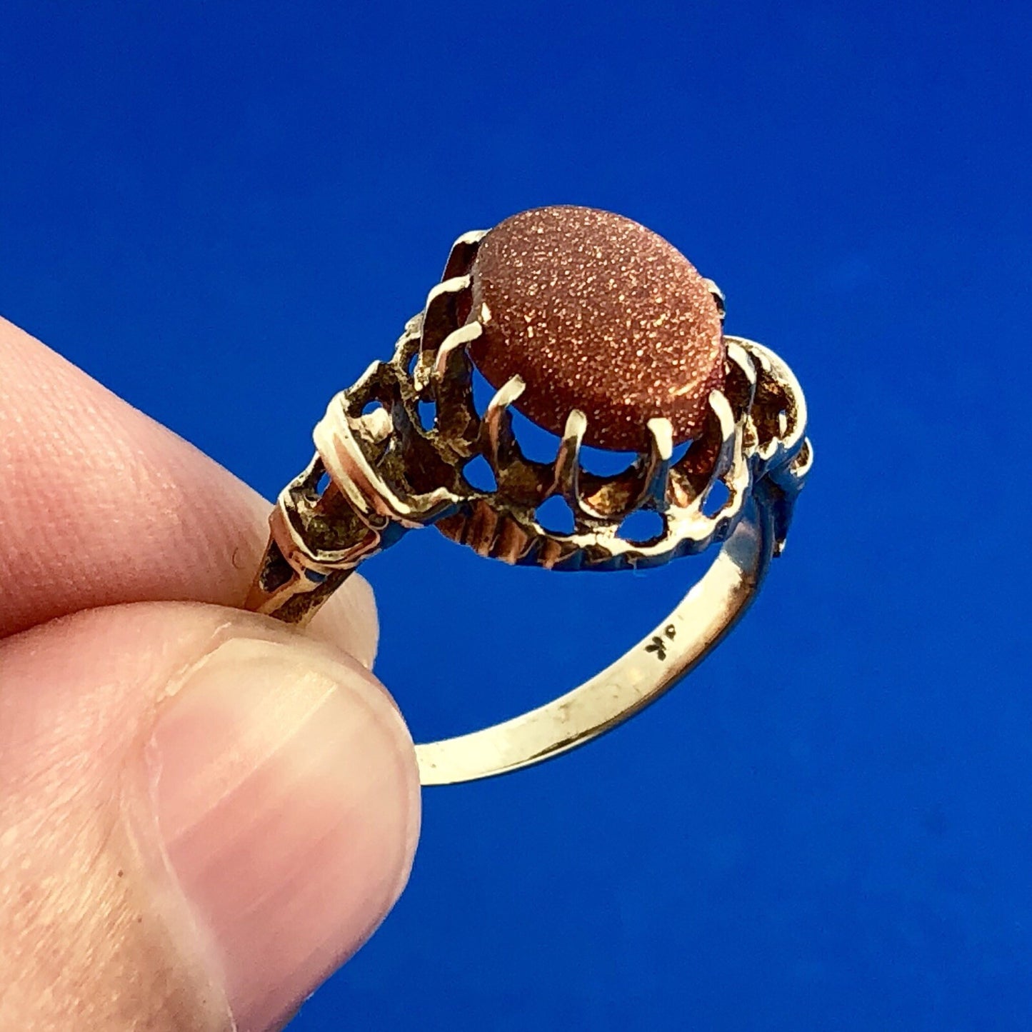 Vintage Estate 14K Yellow Gold Oval Goldstone Cocktail Ring