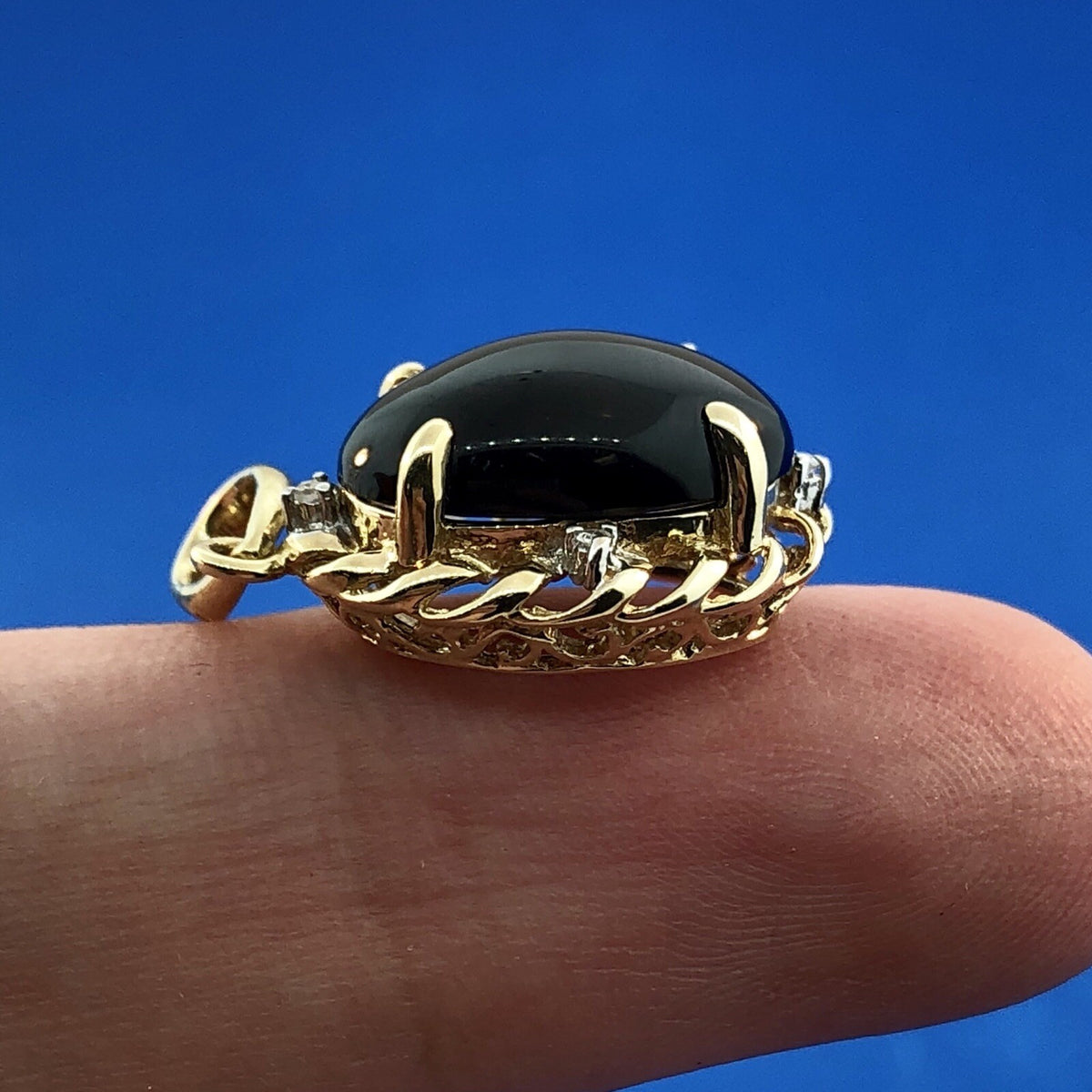 Vintage 10K Yellow Gold Black Onyx Cabochon Diamond Oval Pendant