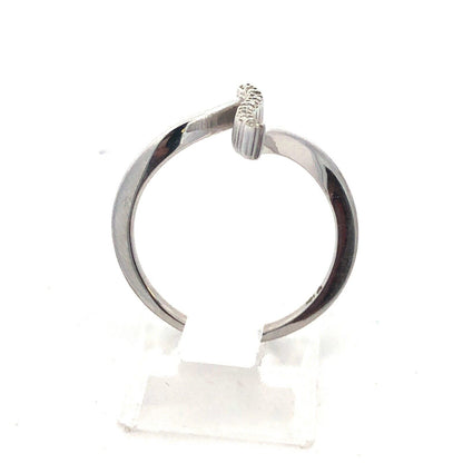 Gorgeous 10k White Gold Round Cut Diamond Vertical Modernist Bypass Ring Size 7