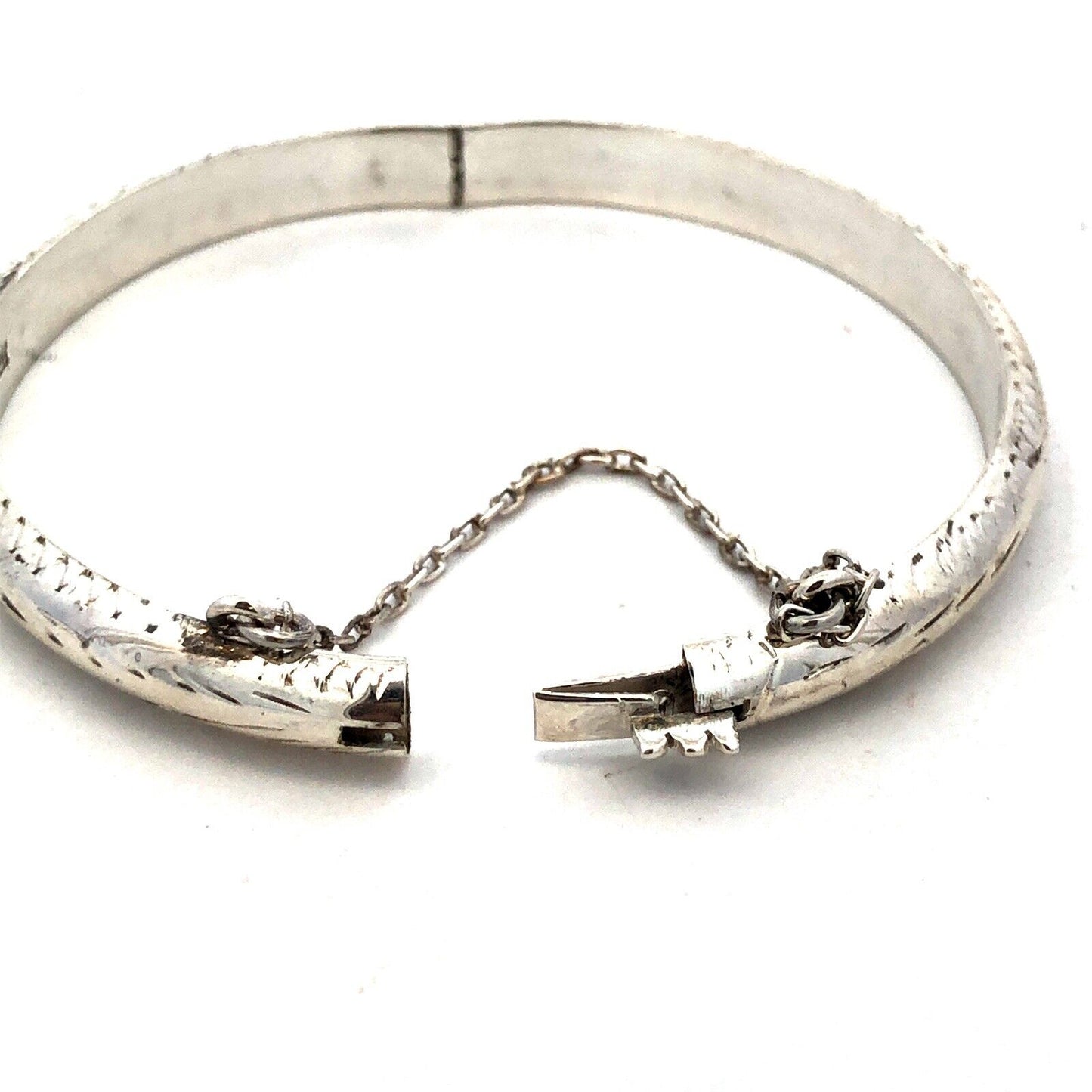 Vintage 925 Sterling Silver Etched Round Childs Hinge Bangle Bracelet