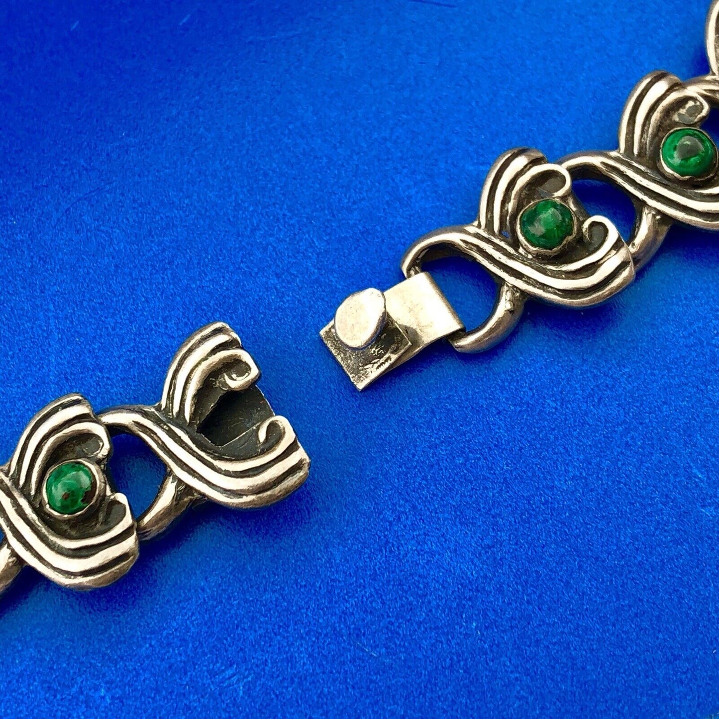 Mid Century Taxco Mexico 925 Sterling Silver Malachite Scroll Panel Necklace