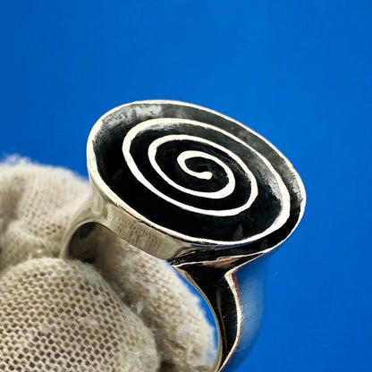 Modernist Designer 925 Sterling Silver Infinity Swirl Crop Circle Statement Ring