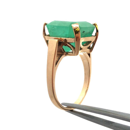 Estate Designer 14K Yellow Gold Emerald Cut Emerald Statement Solitaire Ring