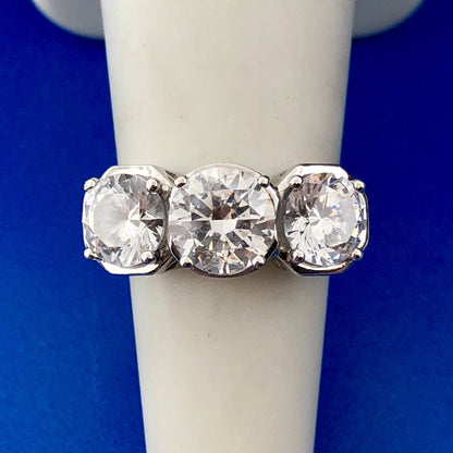 Designer 14k White Gold Ring with Three Round CZ Cubic Zirconia Size 5.25