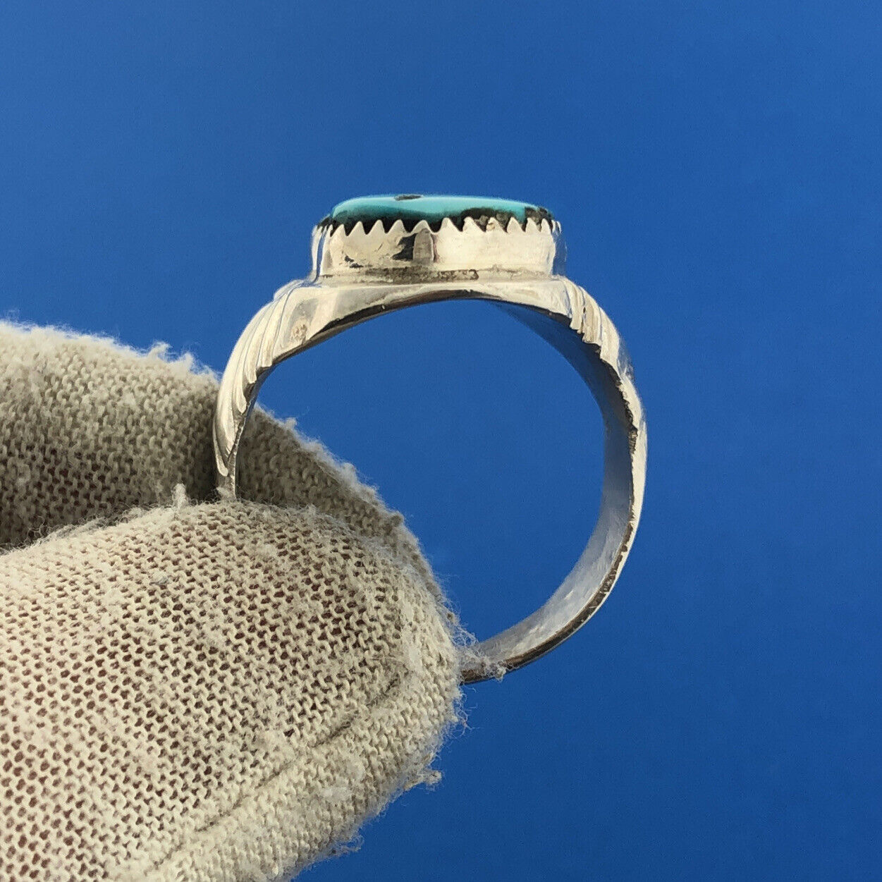 Native American Signed R Sterling Silver Chunky Turquoise Cabochon Unisex Ring