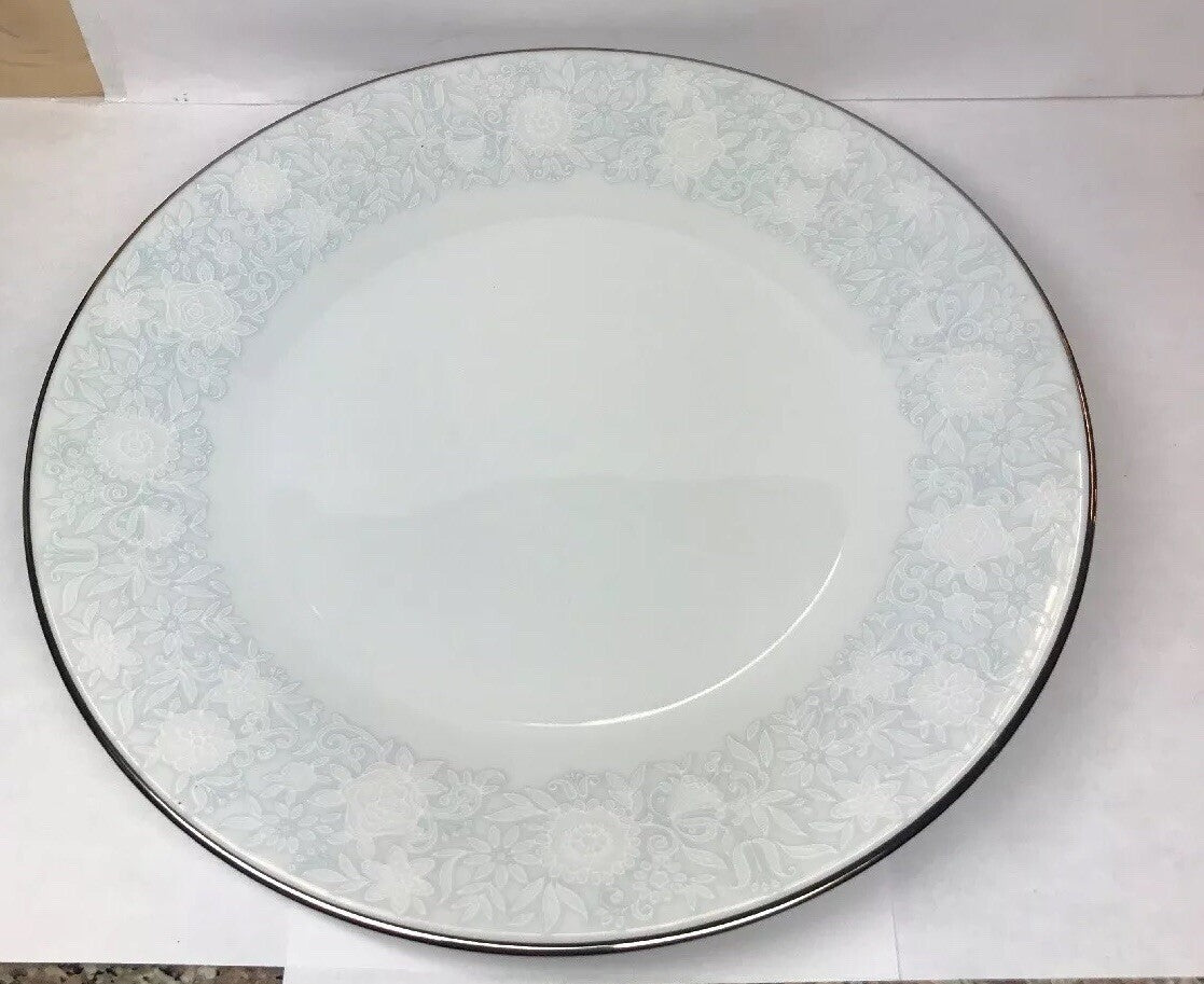Retired Noritake Ravel Pattern White Flowers w/Blue Silver Trim Salad Plate