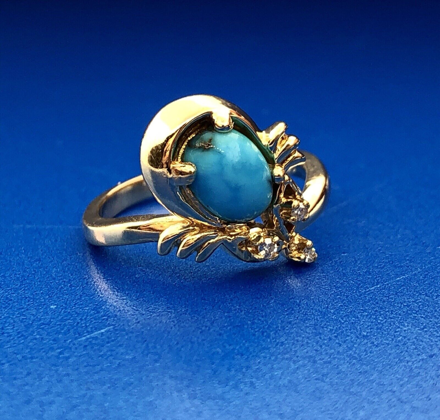 Vintage 14K Yellow Gold Diamond Turquoise Free Form Cocktail Ring