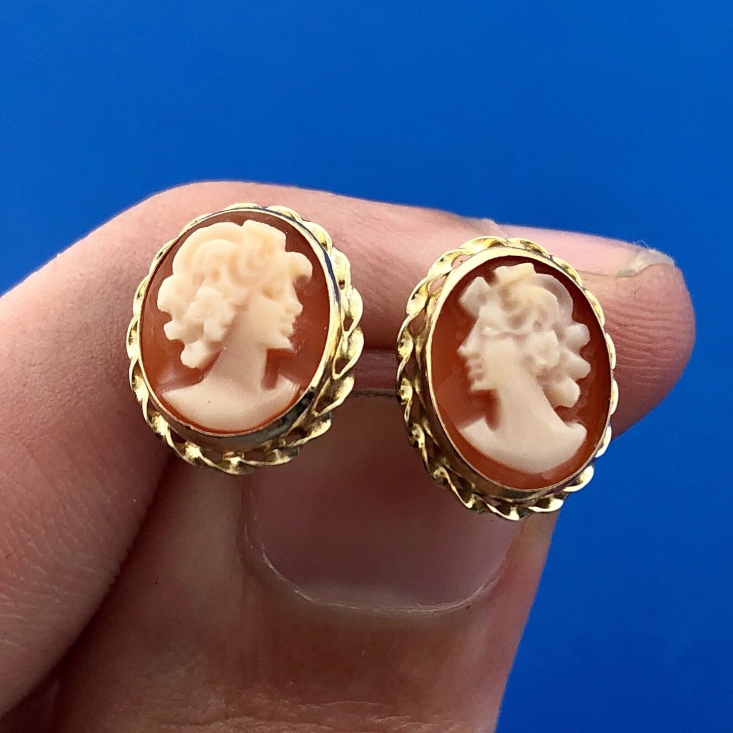 Classic Victorian 14K Yellow Gold Carved Cameo Statement Stud Earrings