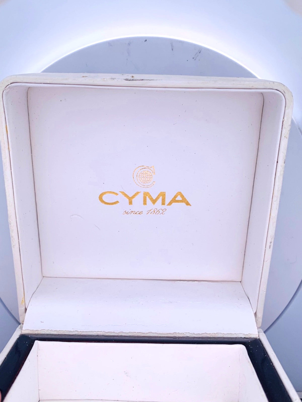 Vintage Cyma Le Locle Stainless Steel Mother Of Pearl Dial Diamond Accent Watch
