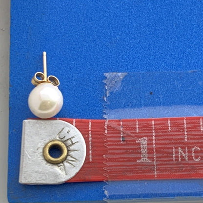 Designer Hallmarked 14K Yellow Gold Pearl Solitaire Stud Earrings