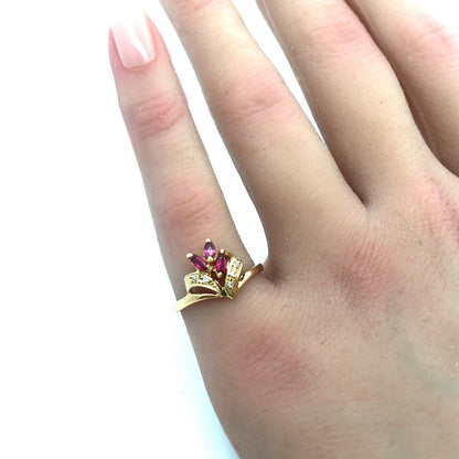 14K Yellow Gold Ruby Diamond Flower Cluster Anniversary Birthstone Cocktail Ring