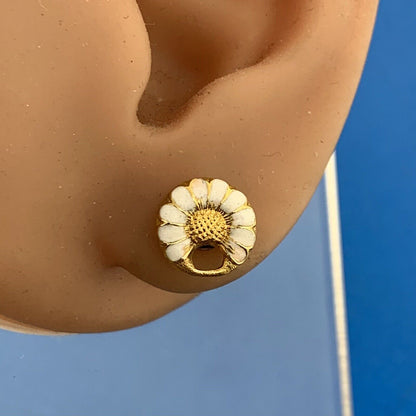 Vintage 10K Yellow Gold White Enamel Petite Flower Screw Back Stud Earrings