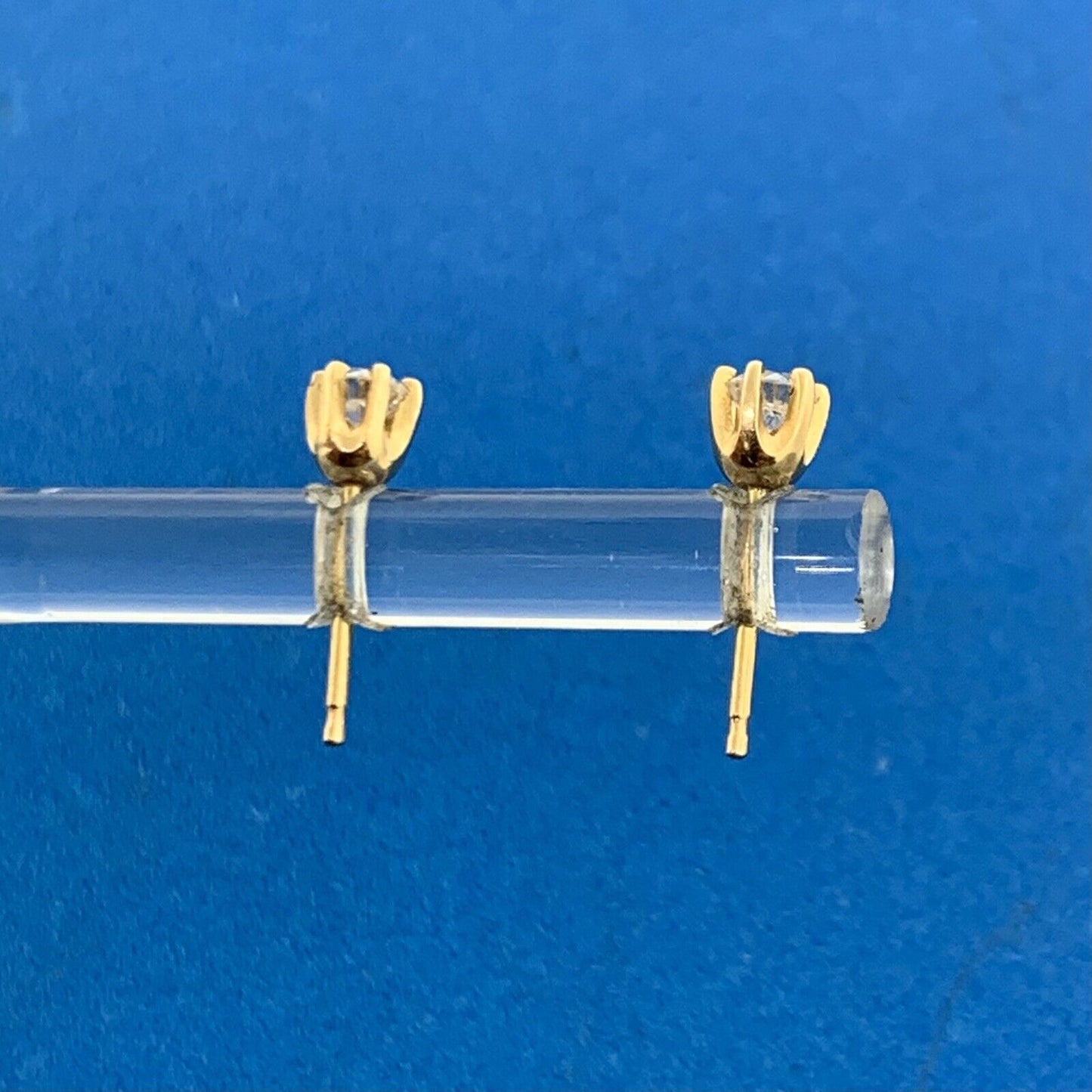 14K Yellow Gold Round Diamond Buttercup Stud Starter Earrings