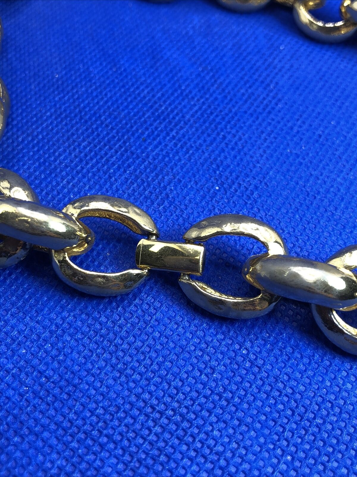 1970's Erwin Pearl Gold Tone Hammered Circle Bar Link Chunky Chain Necklace