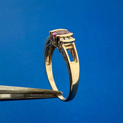 Vintage 10K Yellow Gold Oval Pink Sapphire Diamond Accent Cocktail Ring