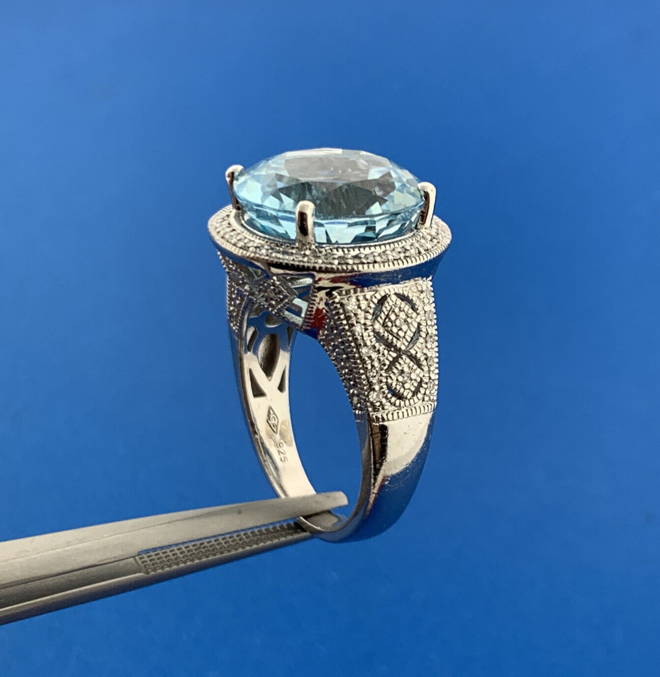 Designer ISB 925 Sterling Silver Blue Topaz Diamond Halo Accent Statement Ring