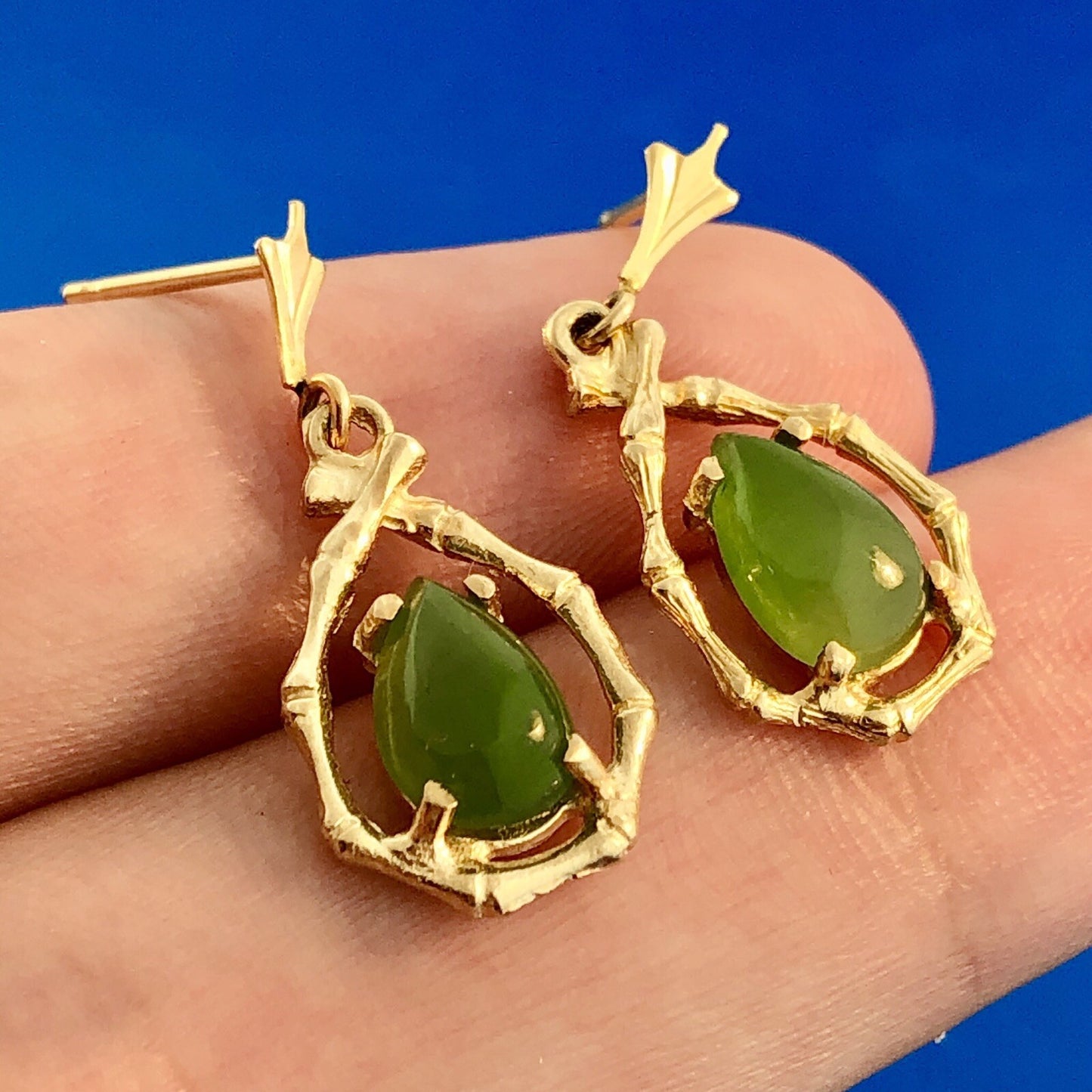Vintage Estate 14K Yellow Gold Pear Jade Jadeite Bamboo Drop Dangle Earrings