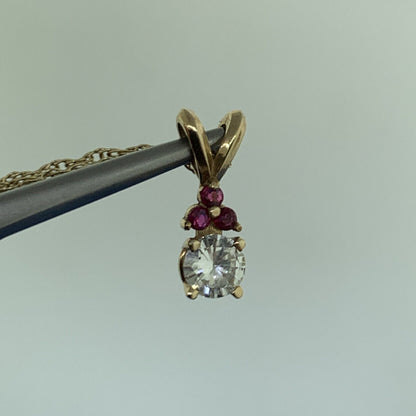 Vintage  14K Yellow Gold Diamond Solitaire Ruby Accented Pendant Necklace