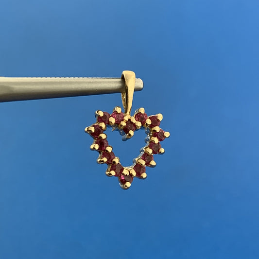 Gorgeous 10k Yellow Gold Round Cut Red Ruby Romantic Open Heart Pendant