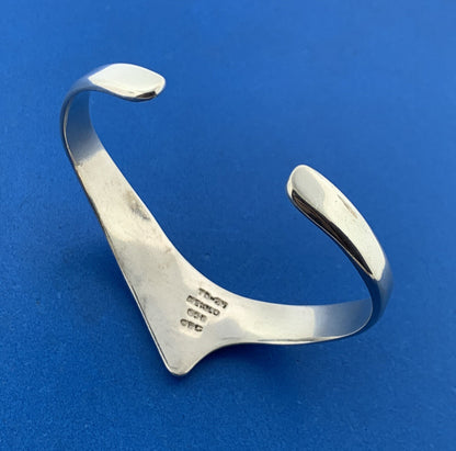 1980's Taxco Mexico Artist 950 Fine Silver Modernist Designer Wave Cuff Bracelet
