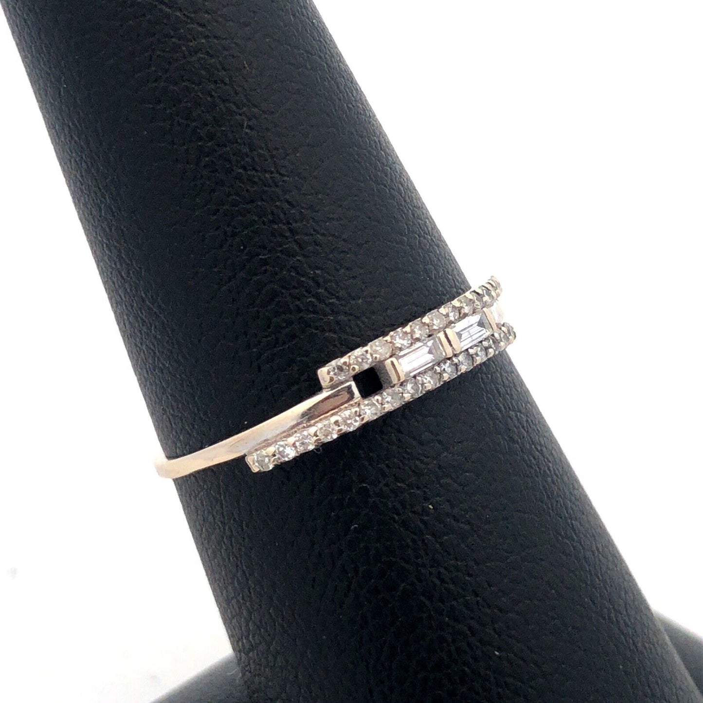 14K White Gold Diamond Accented Anniversary Promise Band Ring