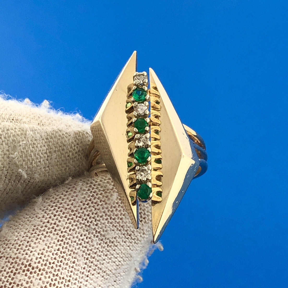 Designer Modernist 14k Yellow Gold Round Diamond Emerald Twin Triangle Ring