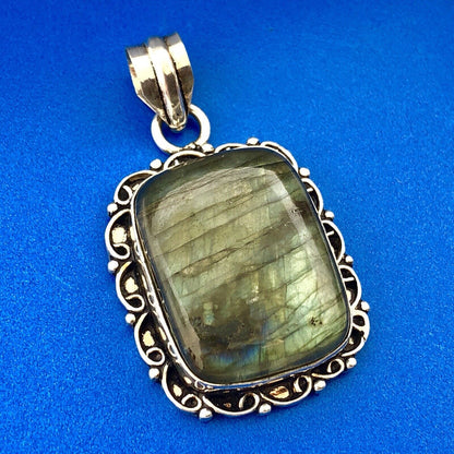 Sterling Silver 925 Labradorite Leo Scorpio Sagittarius Zodiac Stone Pendant