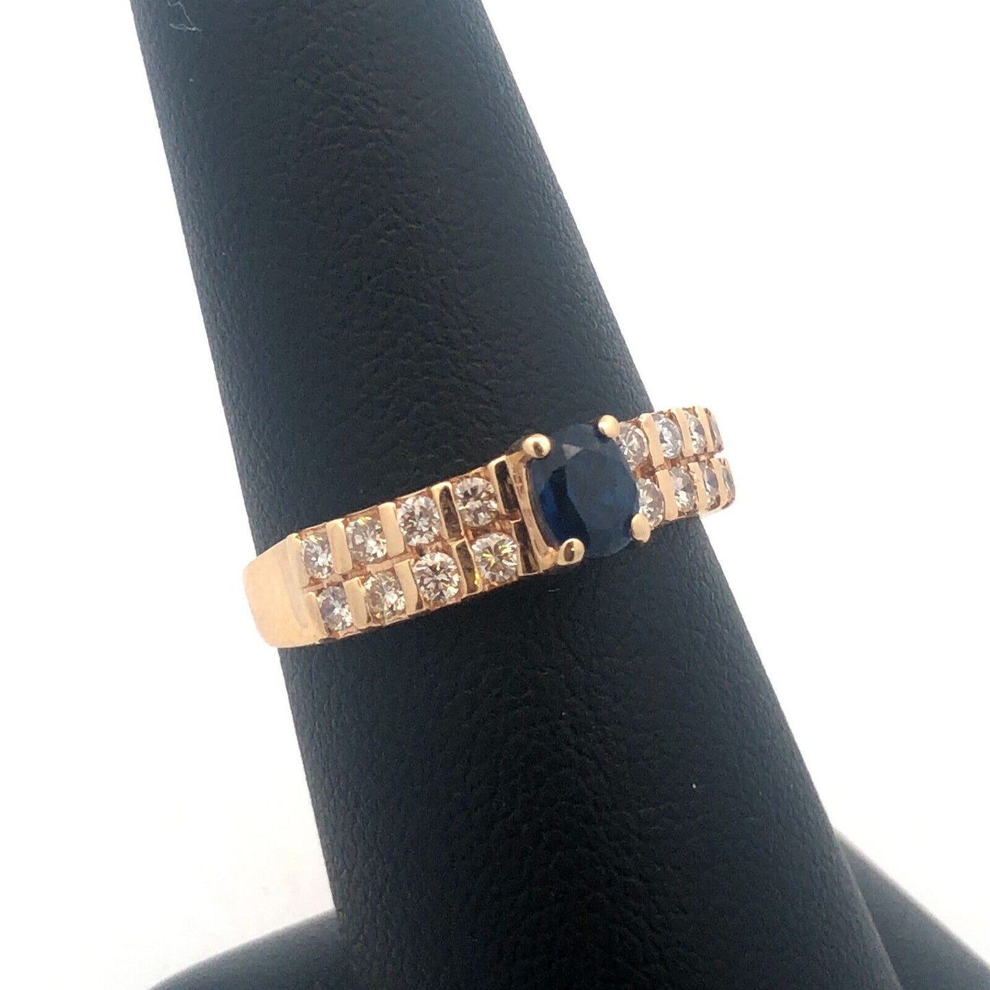 Vintage 14K Yellow Gold Oval Sapphire Diamond Accent Anniversary Ring