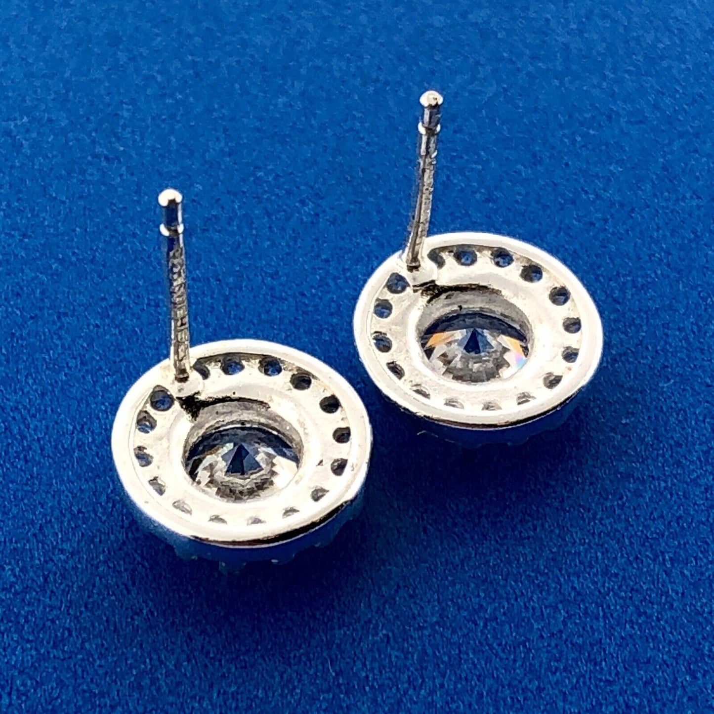 Stunning 925 Sterling Silver Cubic Zirconia Solitaire Halo Bridal Stud Earrings