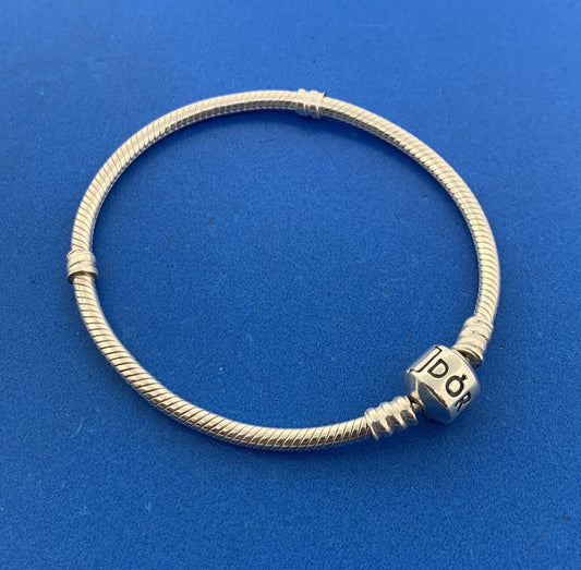 Authentic PANDORA 925 Sterling Silver Classic Snake Barrel Clasp Charm Bracelet