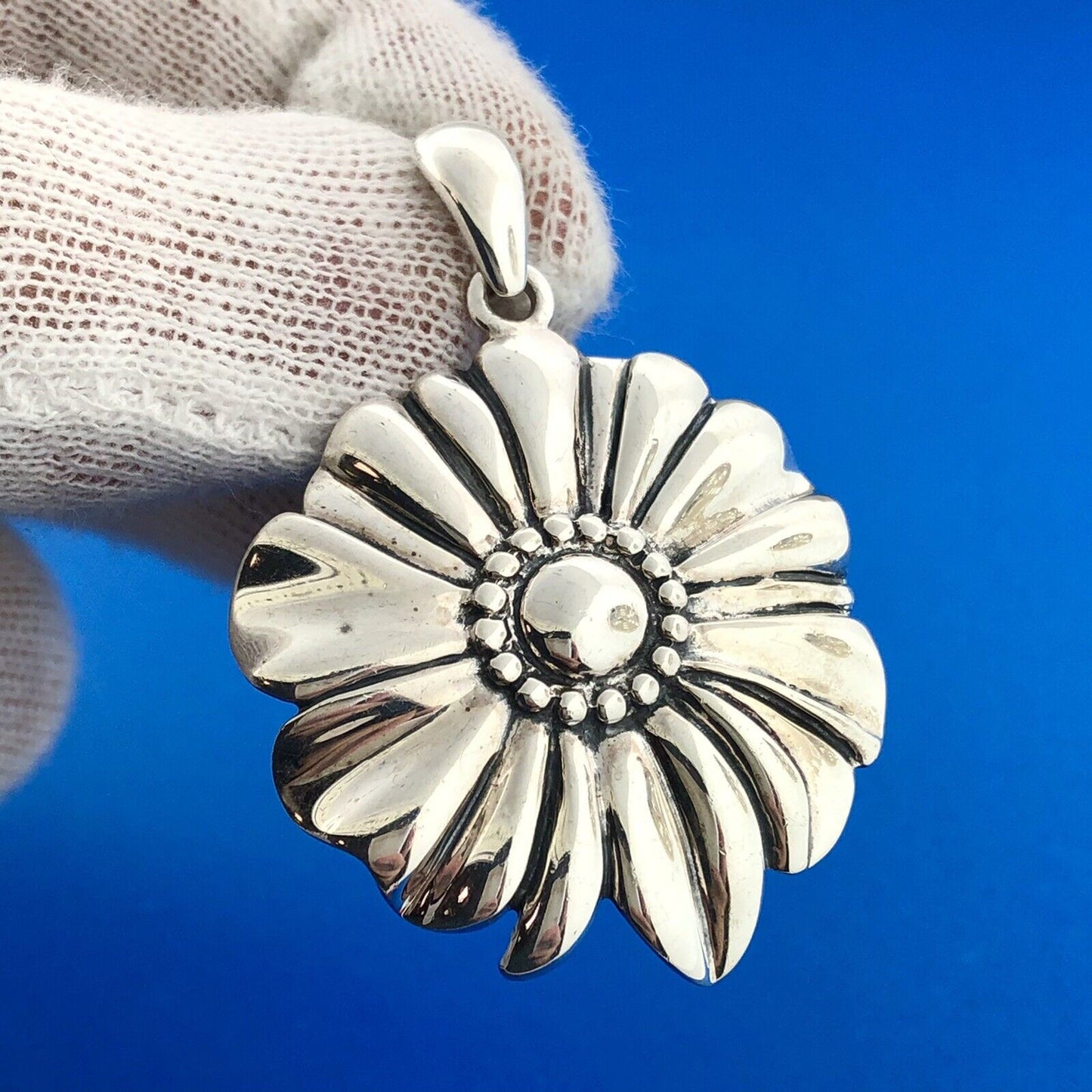 Designer ATI Stunning Sterling Silver 925 Floral Petal Flower Dangle Pendant