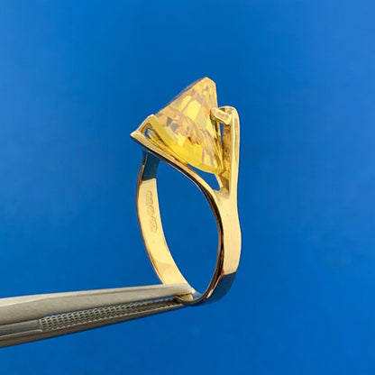 Modernist 18K Yellow Gold Yellow Canary Tourmaline Asymmetrical Chunk Ring