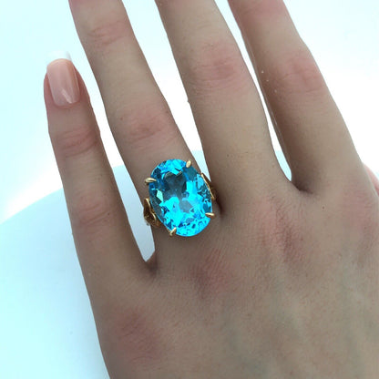 Designer 14K Yellow Gold Oval London Blue Topaz Statement Cocktail Ring
