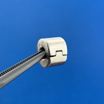 Authentic PANDORA 925 Sterling Silver Smooth Barrel Clip Charm 790138 Retired