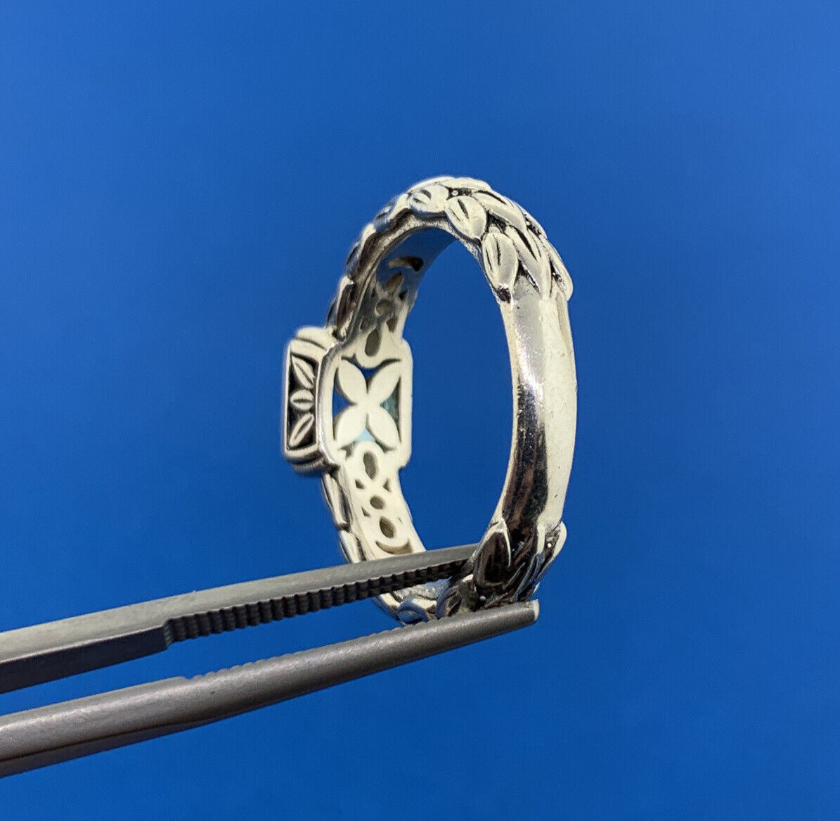 Designer SG Sterling Silver 925 Blue Topaz CZ Stackable Band Ring