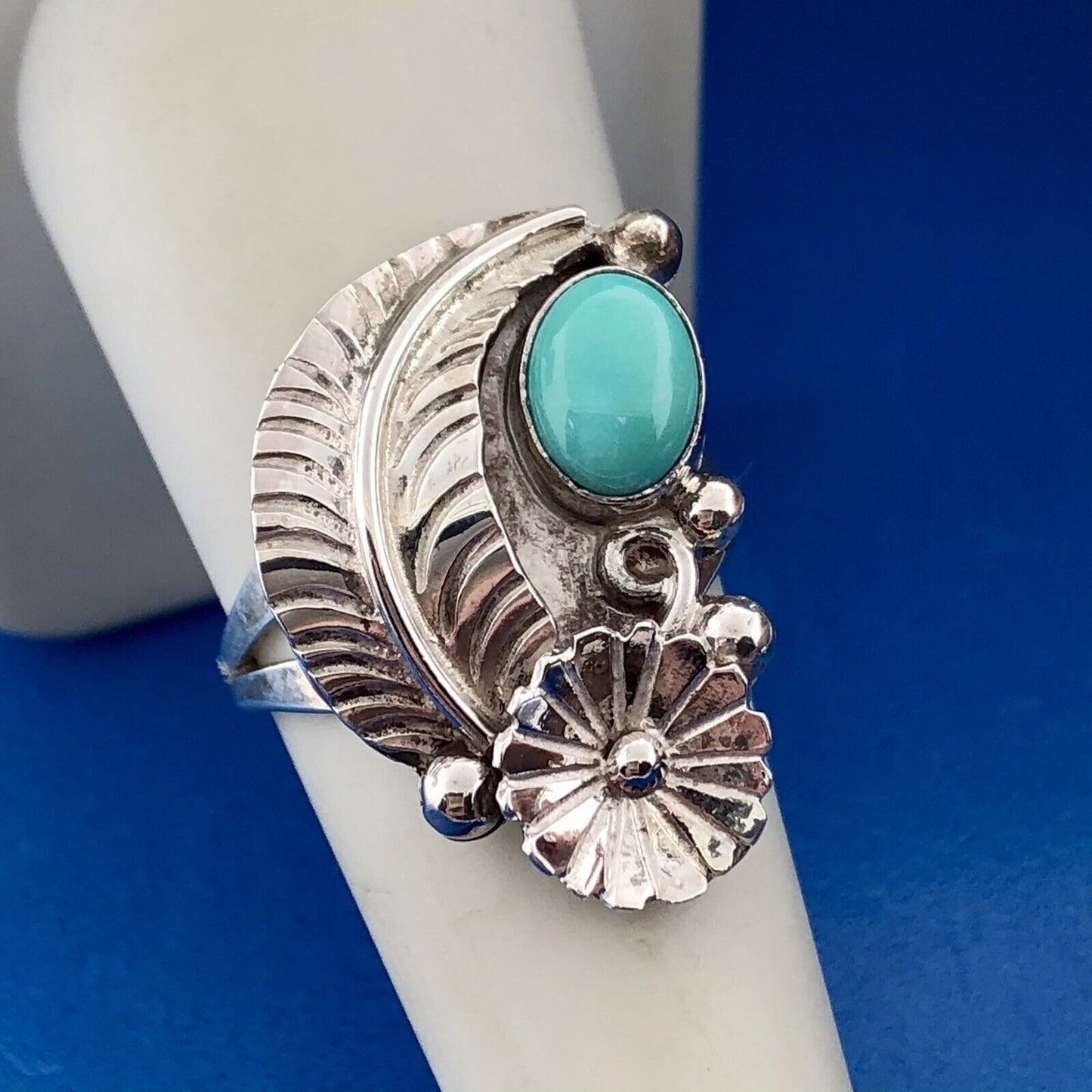 Native American Artisan Signed DG 925 Sterling Silver Turquoise Feather Ring