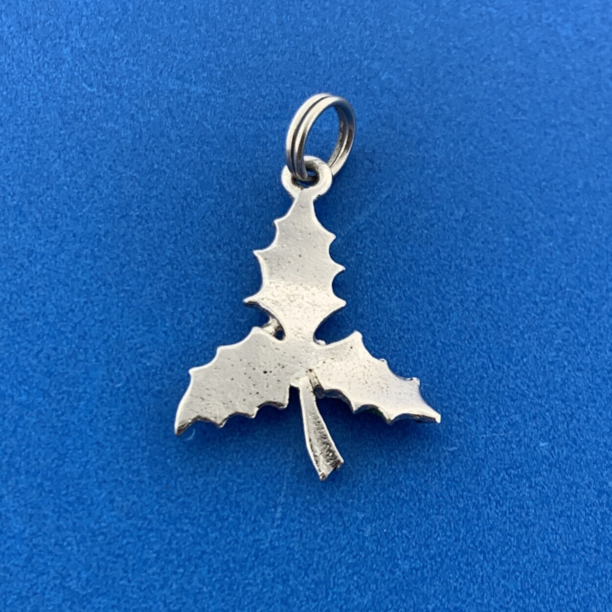 Vintage 925 Sterling Silver Green Enamel Holly Leaf Christmas Pendant Charm