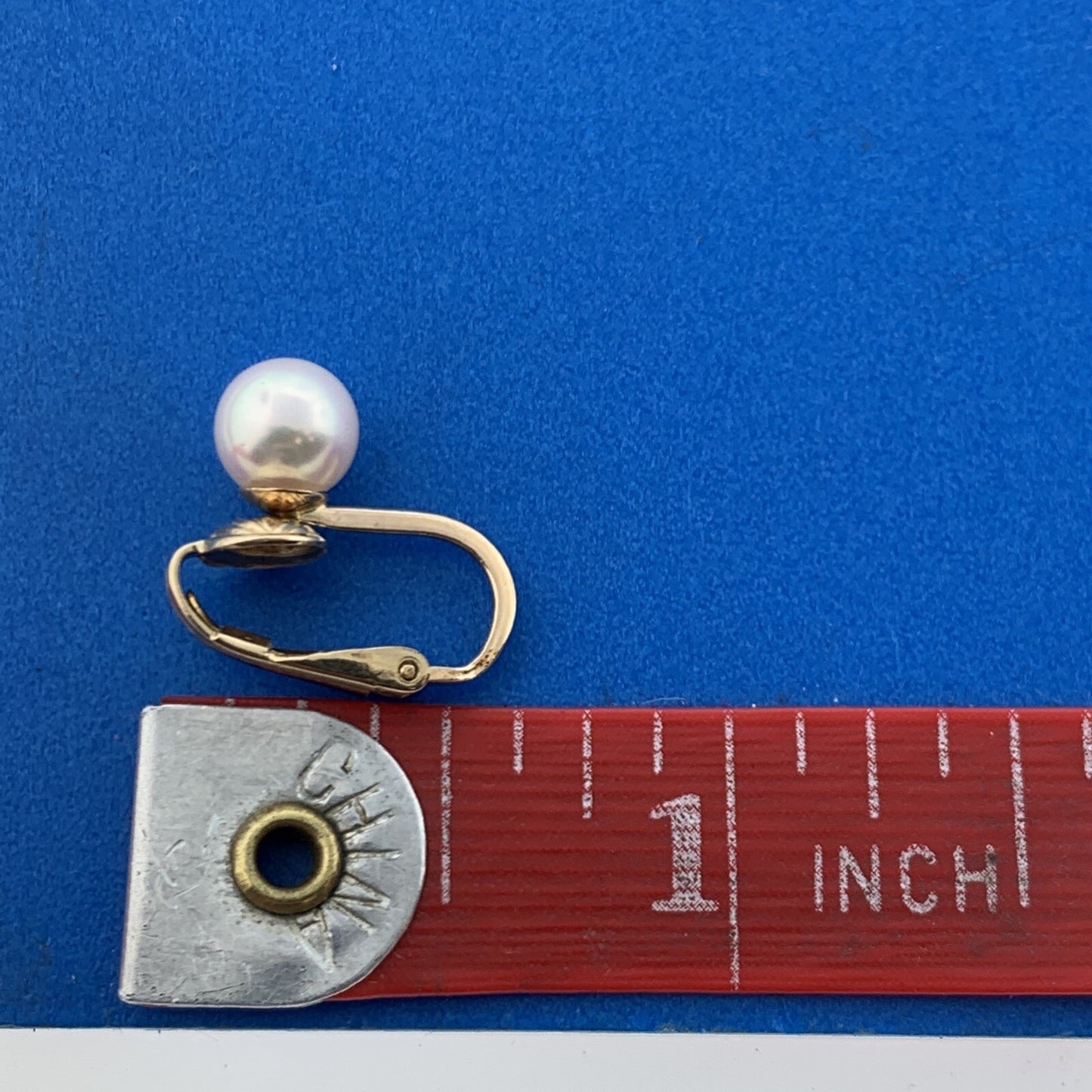 Gorgeous 14k Yellow Gold Cabochon 6.5mm White Pearl Leverback Drop Earrings