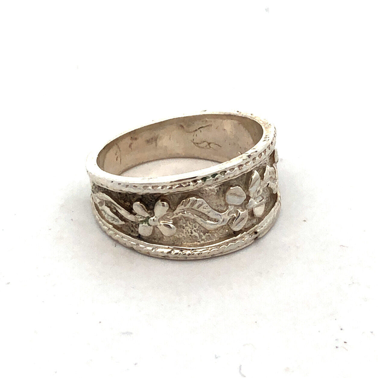 Designer 925 Sterling Silver Floral Detailed Stackable Tapered Wide Band Ring