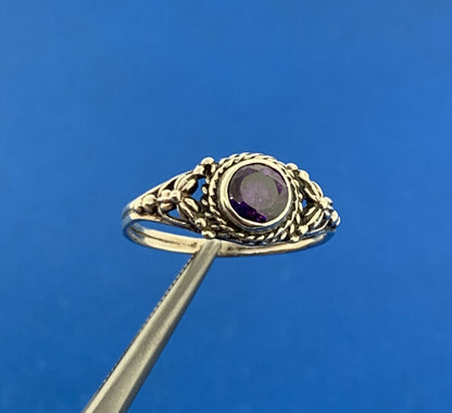 Vintage 925 Sterling Silver Amethyst February Birthday Anniversary Occasion Ring