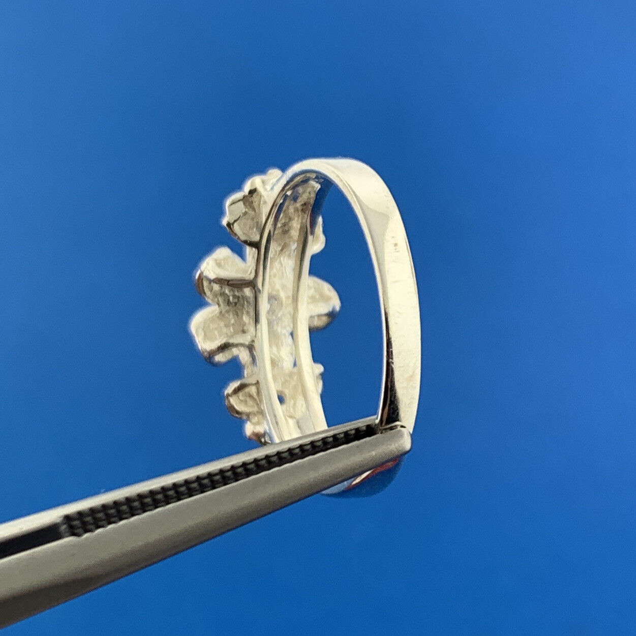 Lovely 925 Sterling Silver Cubic Zirconia CZ Daisy Floral Trio Cocktail Ring